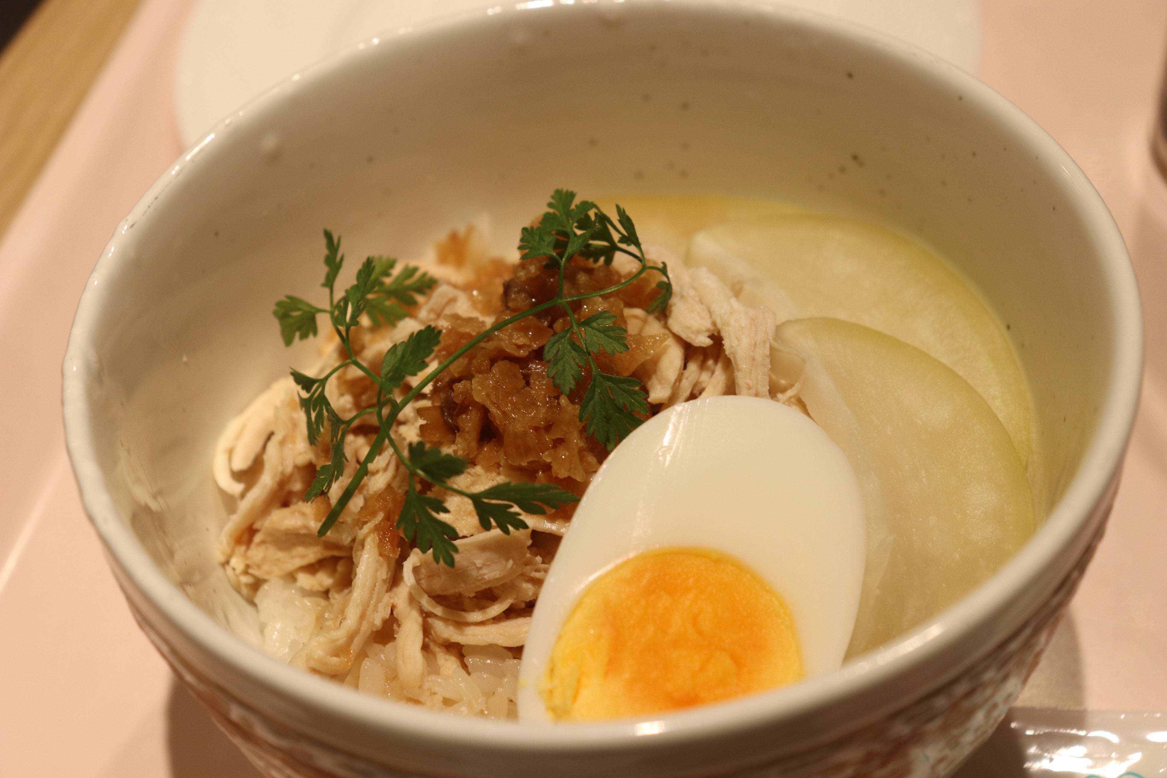 碗仔鶏肉飯(ジーロー飯)