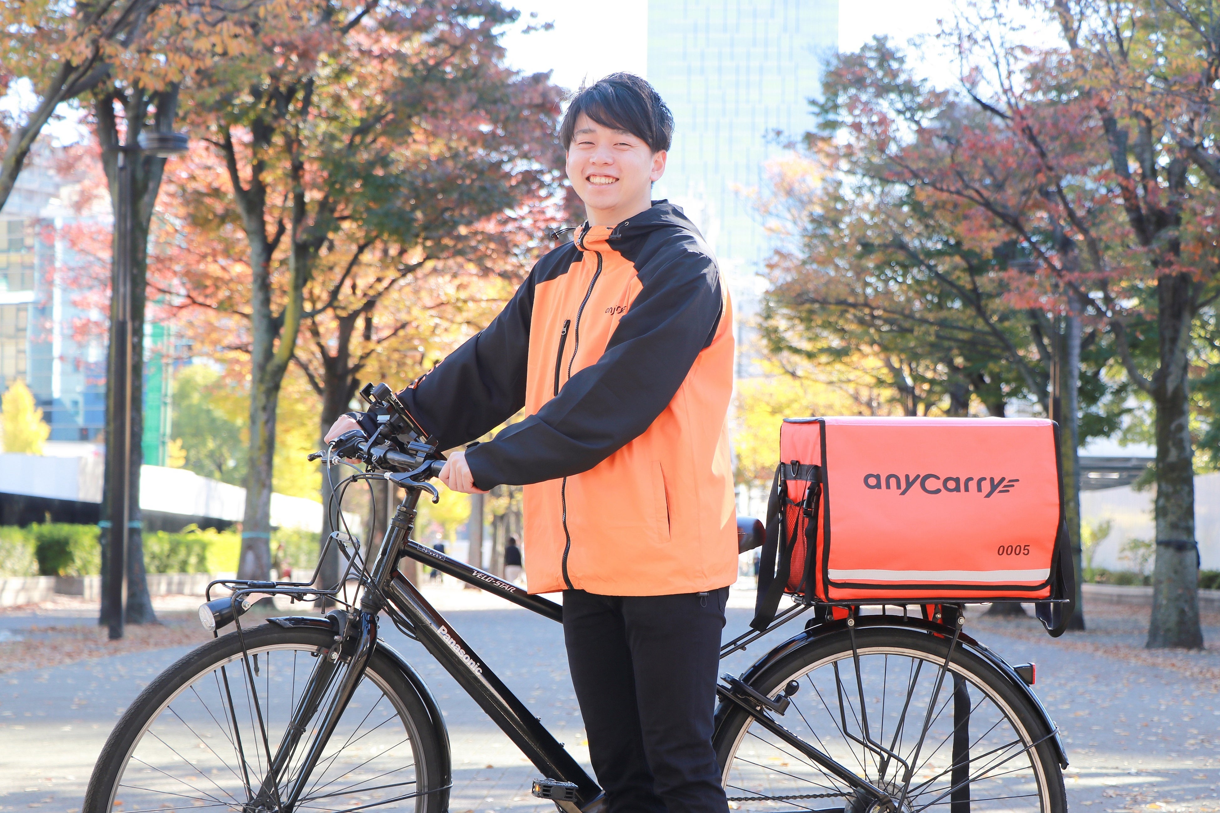 ＜エニキャリ配達員（イメージ写真）＞