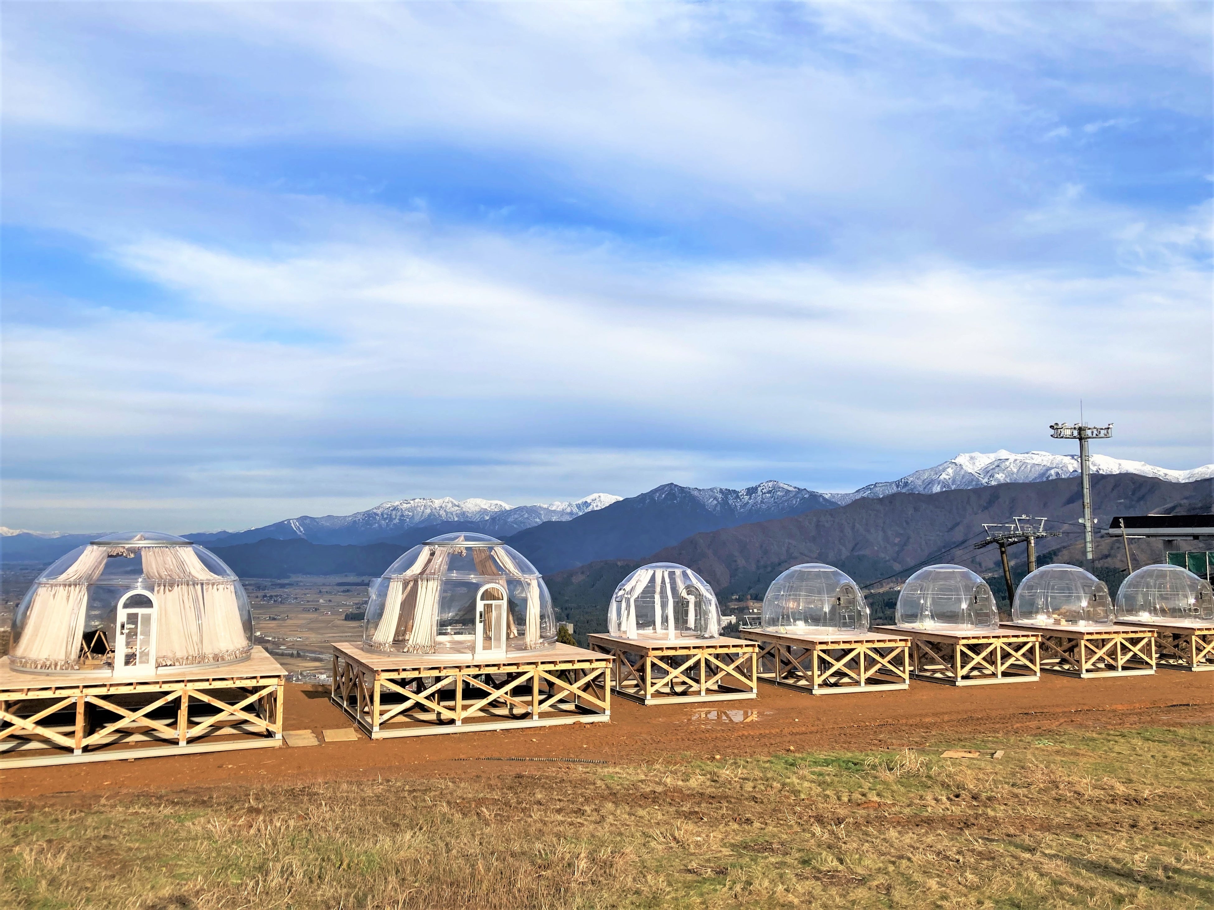 プライベート空間を演出するドームテント(イメージ)