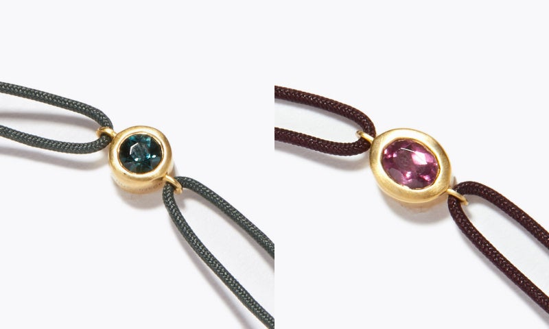 (左) インディゴライトトルマリン／(右) ロードライトガーネット