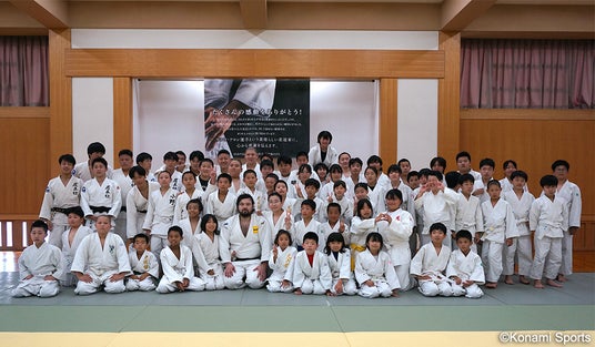 コナミスポーツ株式会社が運営に携わる「豊中市立武道館ひびき」でウルフ アロン氏の柔道イベントを開催 コナミスポーツ株式会社が運営に携わる「豊中市立武道館ひびき」でウルフ アロン氏の柔道イベントを開催
