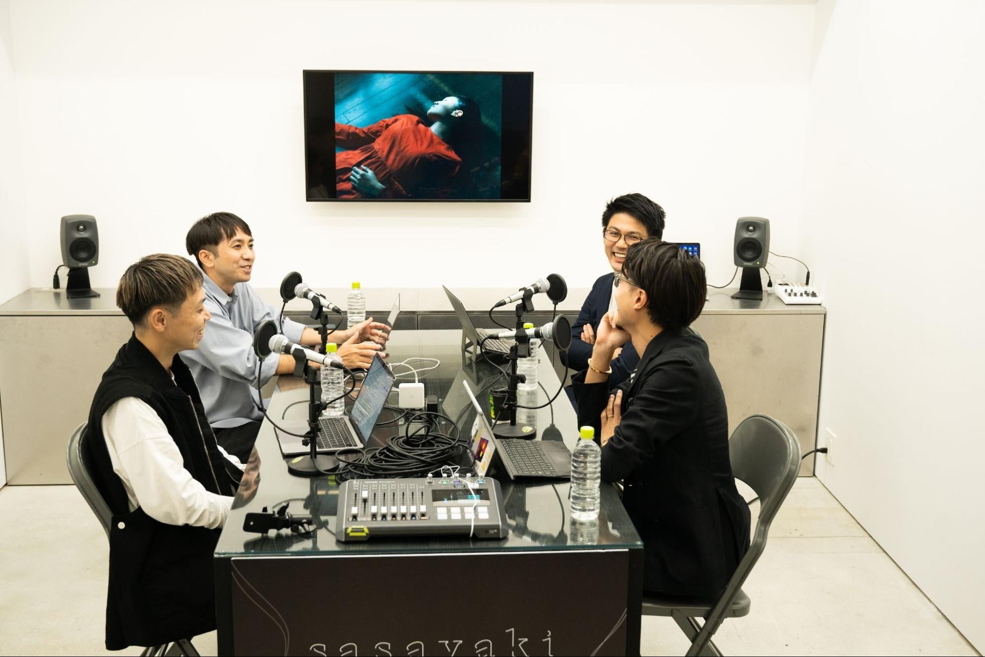 検証結果を基に行われた4社による座談会の様子