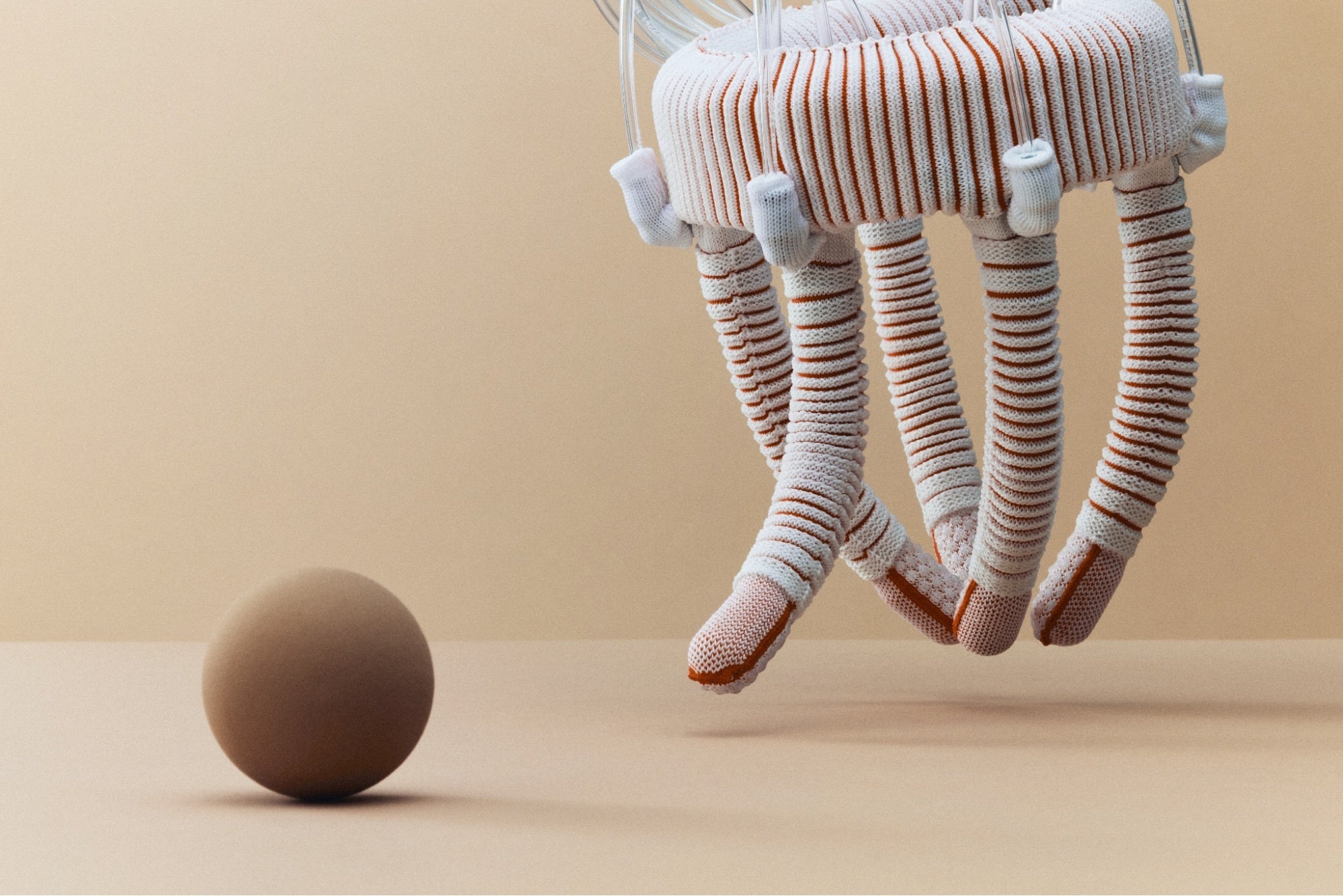 国際的なデザイン賞「iFデザインアワード2023」金賞を受賞したソフトロボットハンドのコンセプトモデル「Dialogue」