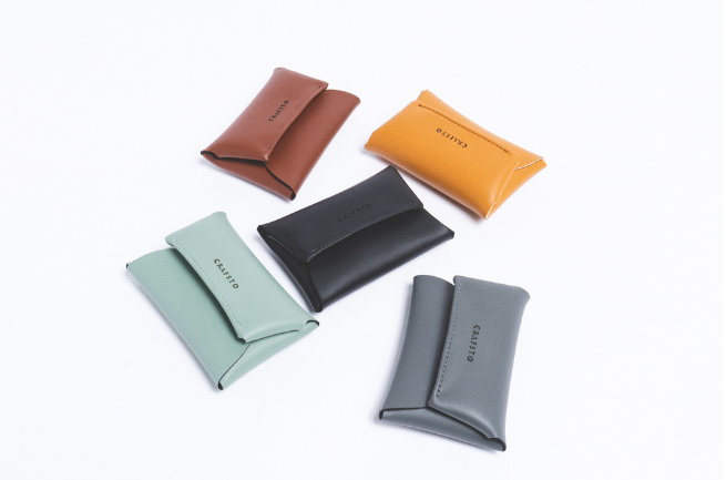 ブラウン、キャメル、ブラック、ミントブルー、グレーの合計５色