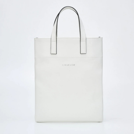 背胴に施されたシルバーの箔押しがリュクス感をUP