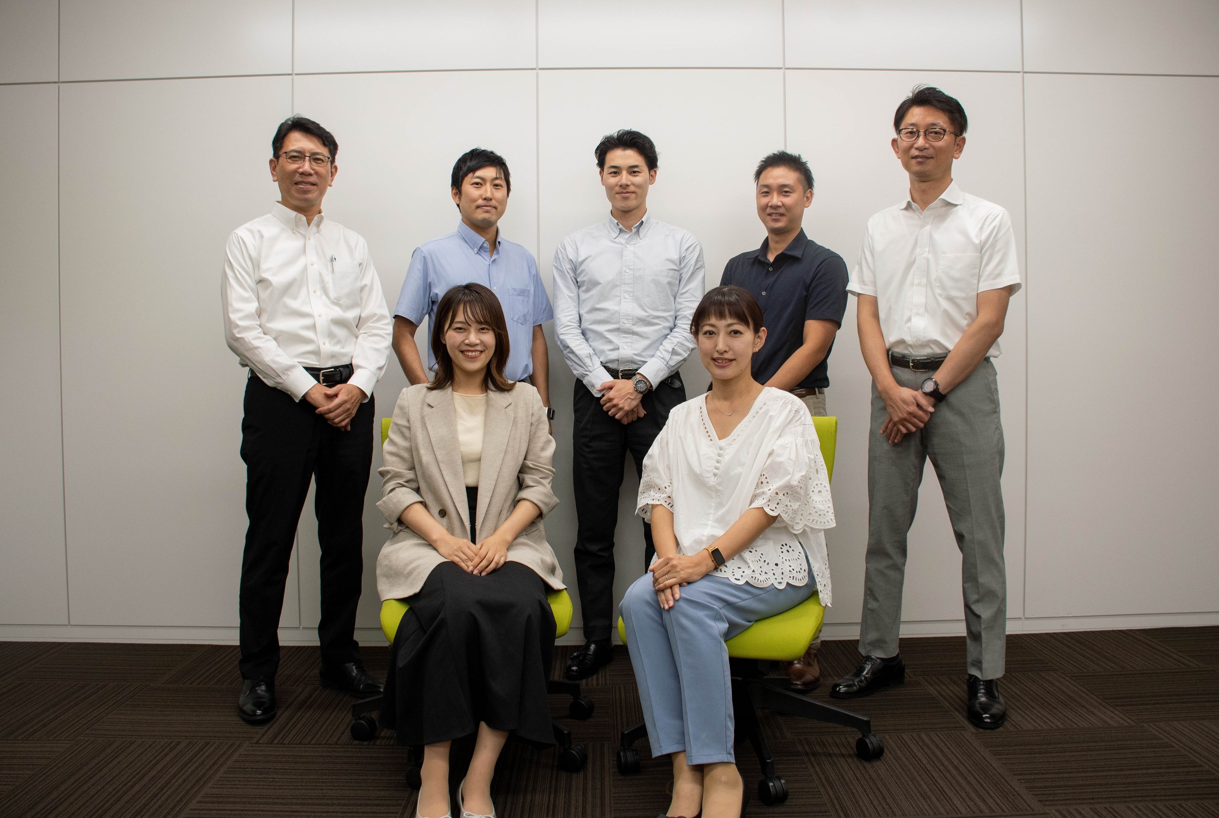 社内報を担当する林テレンプの広報メンバー