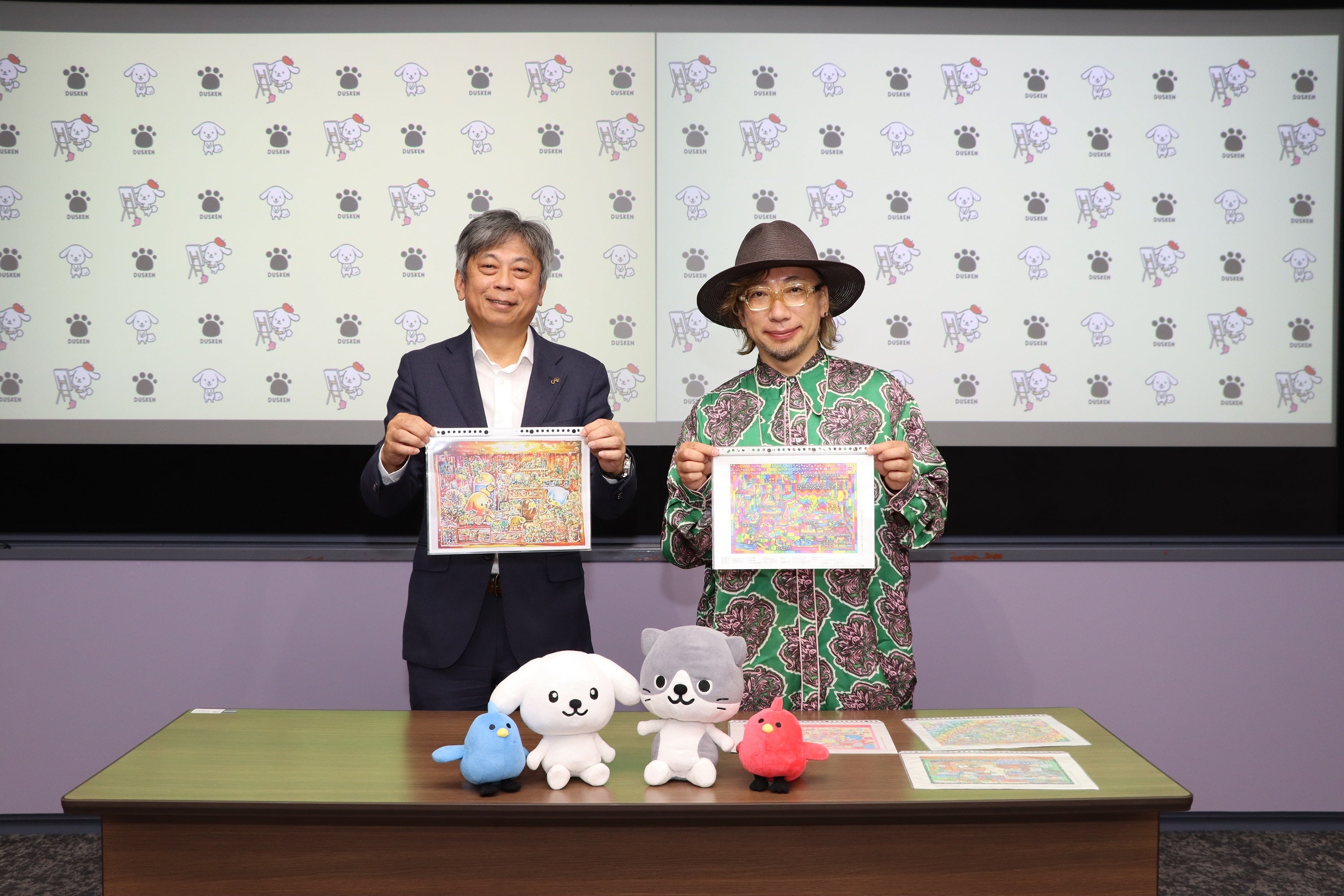 特別審査員・増田セバスチャン氏（右）と当社取締役COO・住本和司（左）