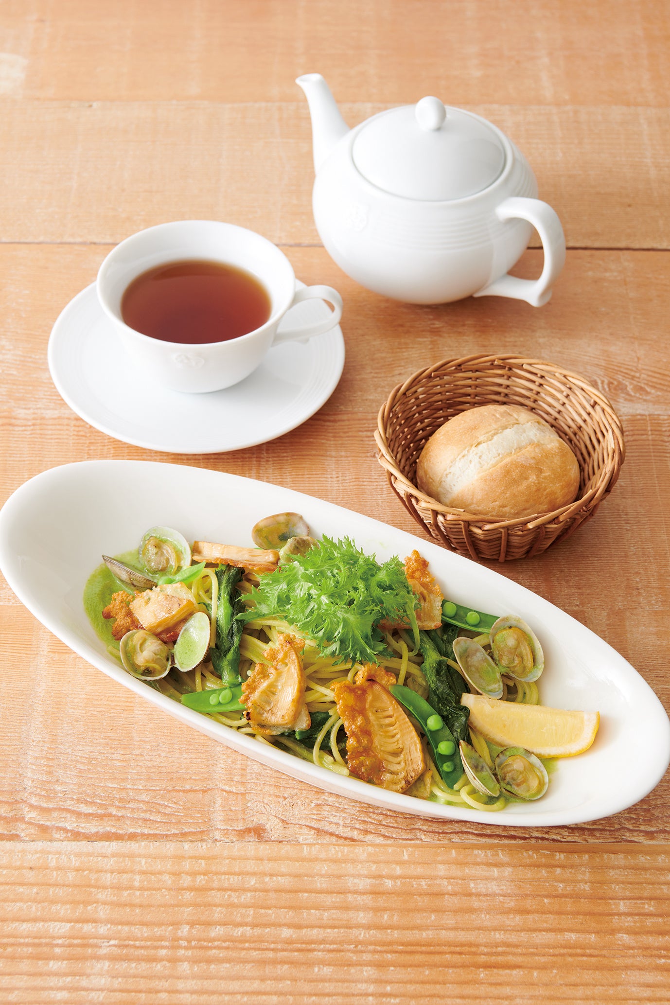 焼き筍とあさりのグリーンクリームソースパスタ