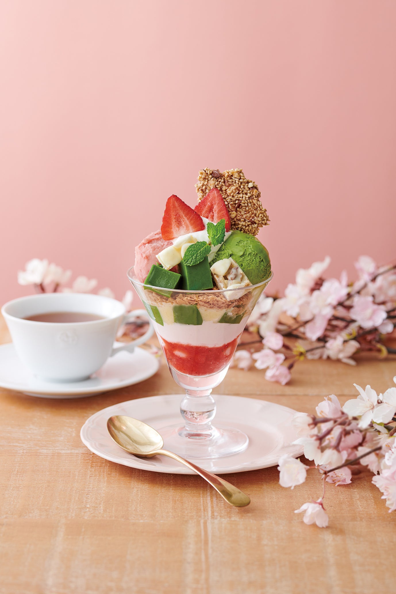 苺と抹茶のパフェ