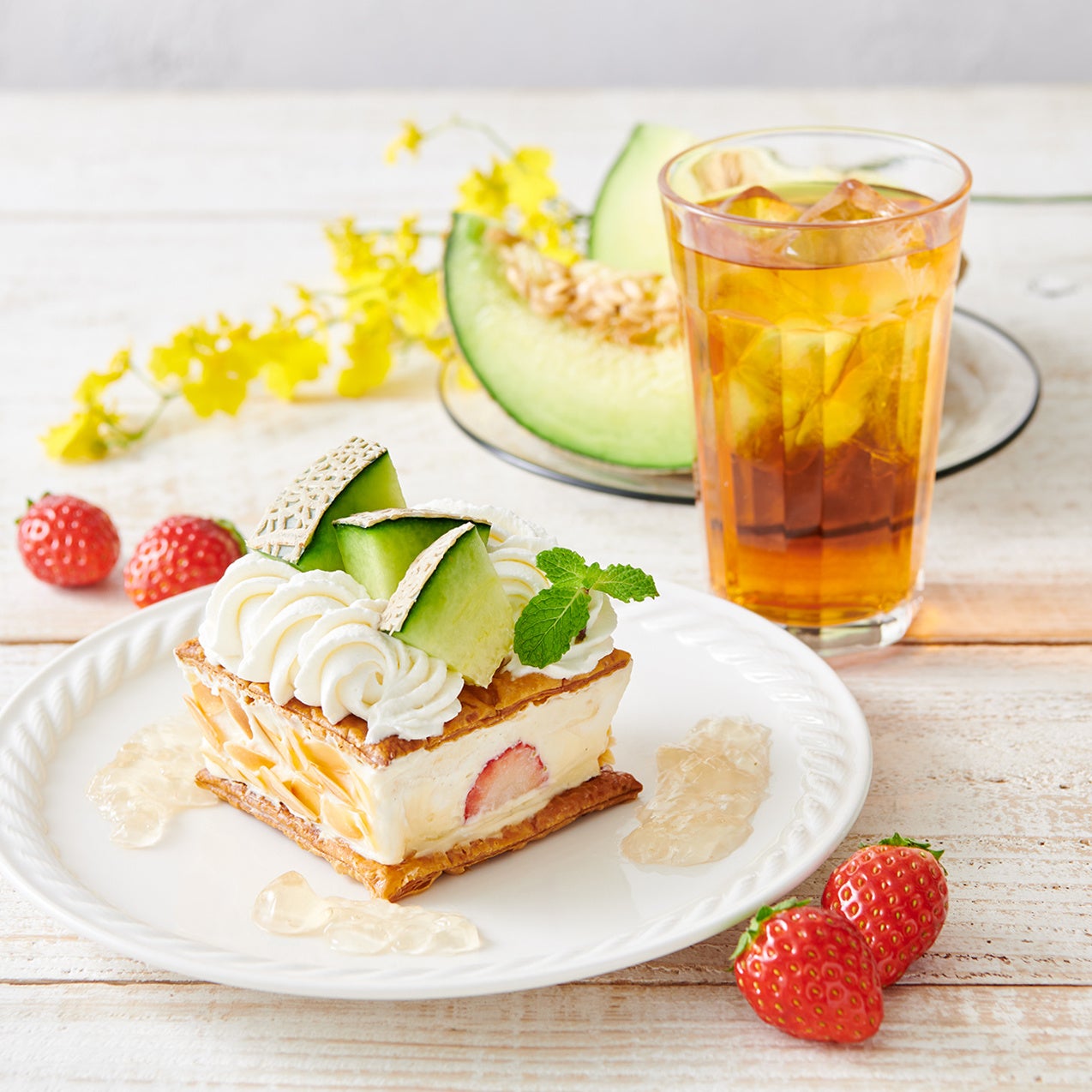 メロンと苺のパイ