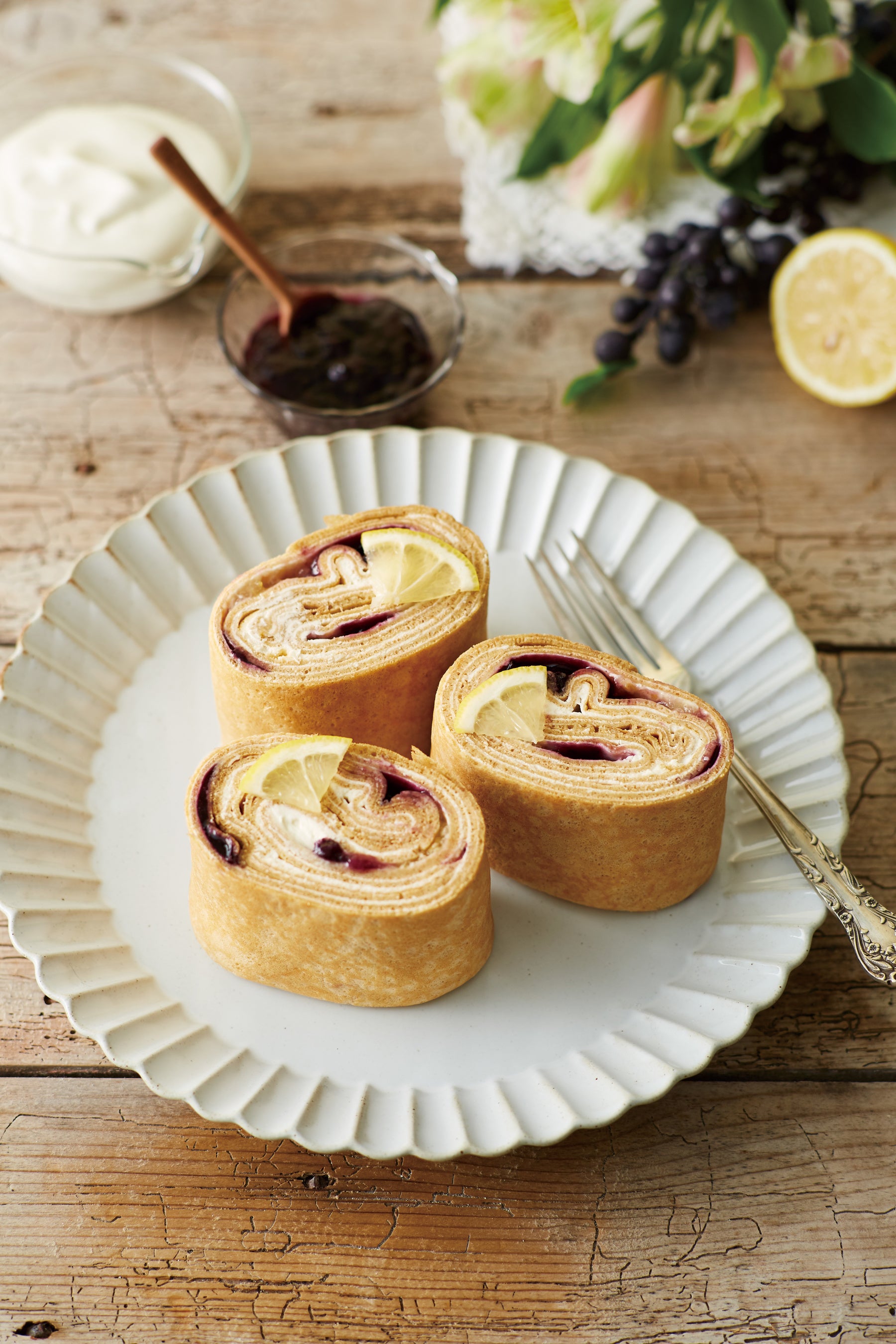 クリームクレープロール ブルーベリーレアチーズレモン