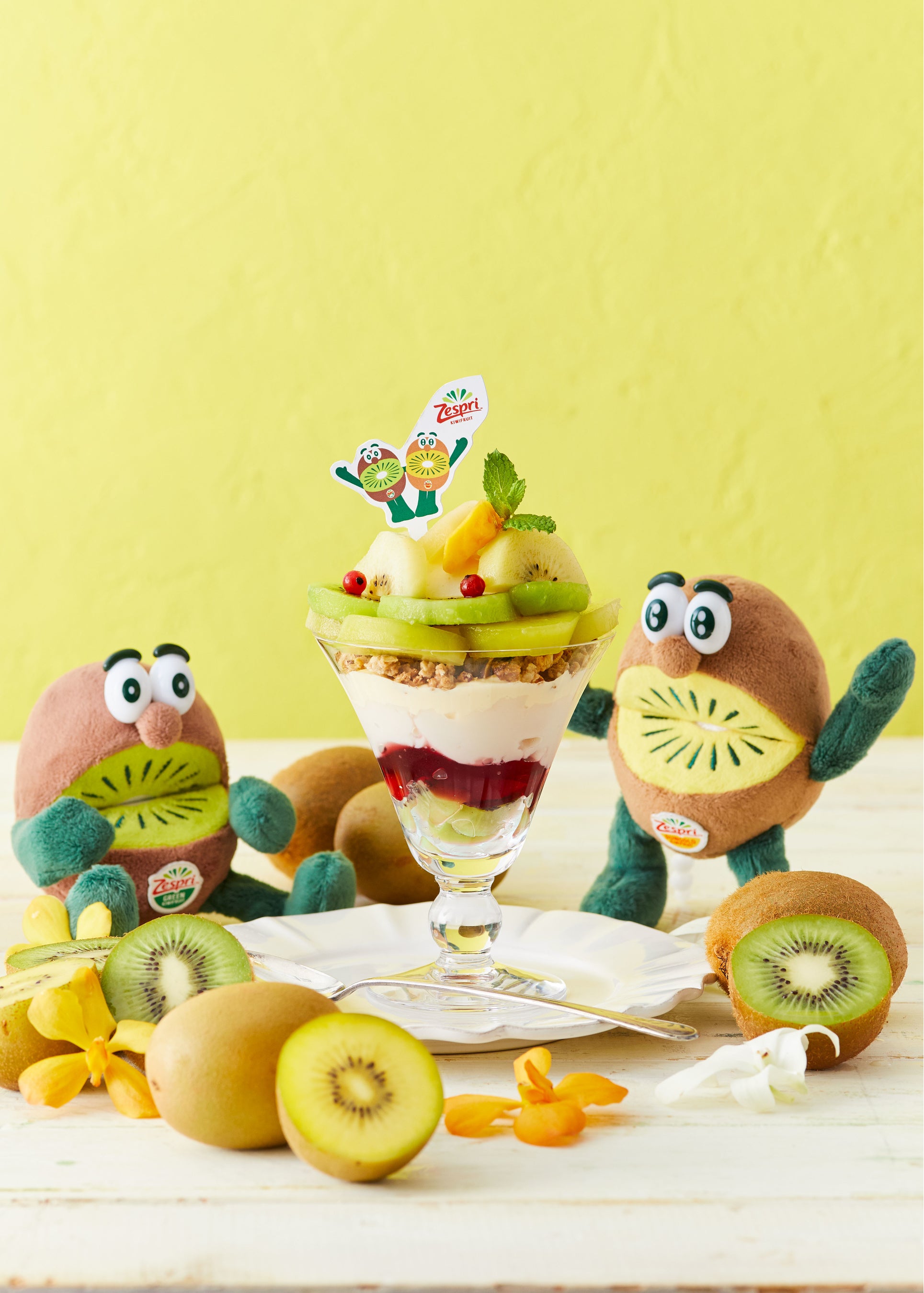 ゼスプリキウイとアーモンドミルクプリンのパフェ＋キウイブラザーズ2