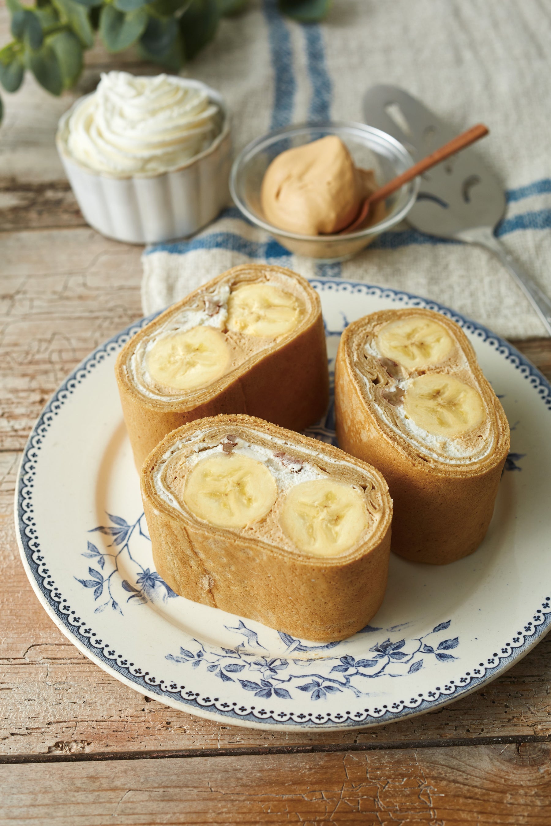 クリームクレープロール バナナキャラメルピーカンナッツ