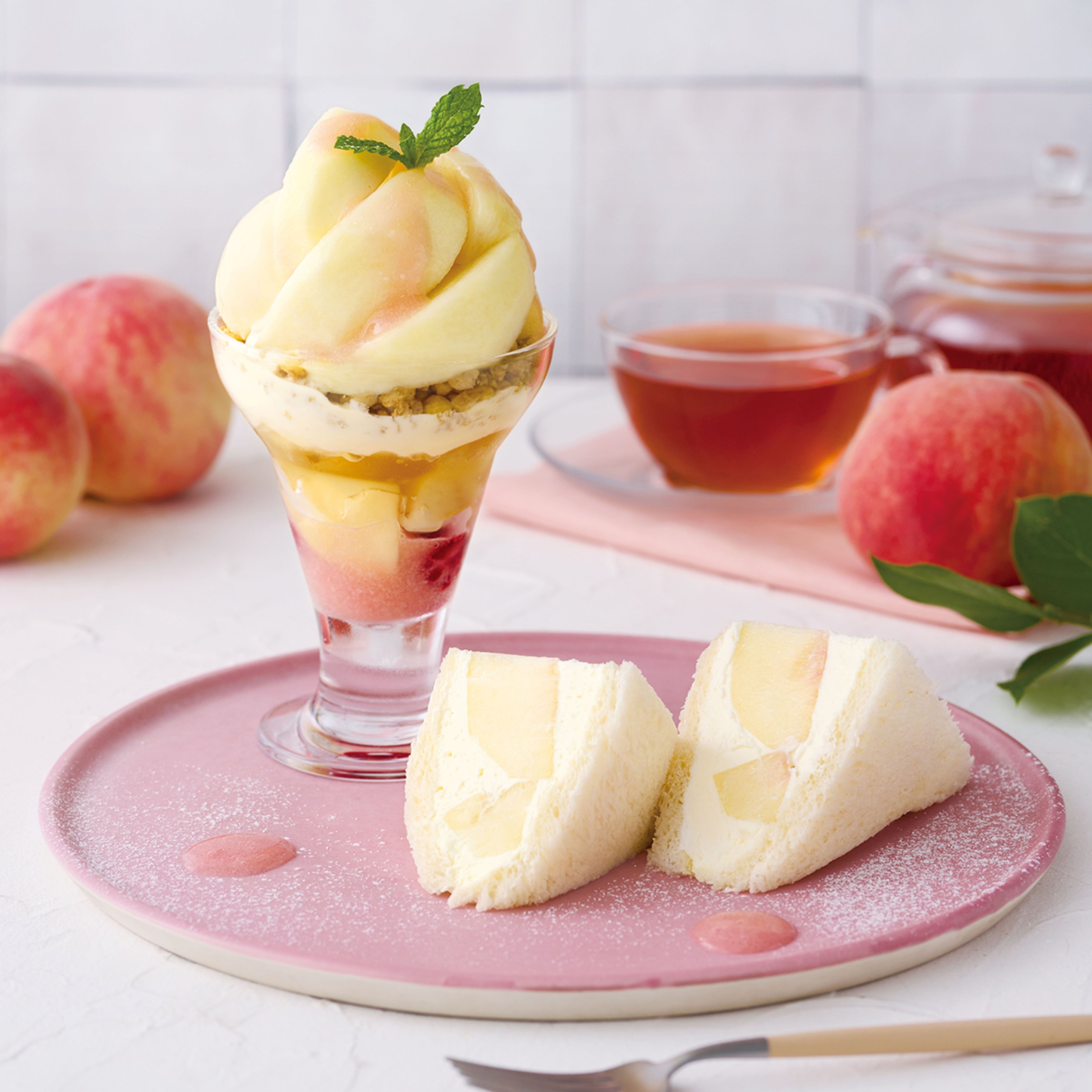 Afternoon Tea】白桃パフェとフルーツサンドが楽しめる「白桃