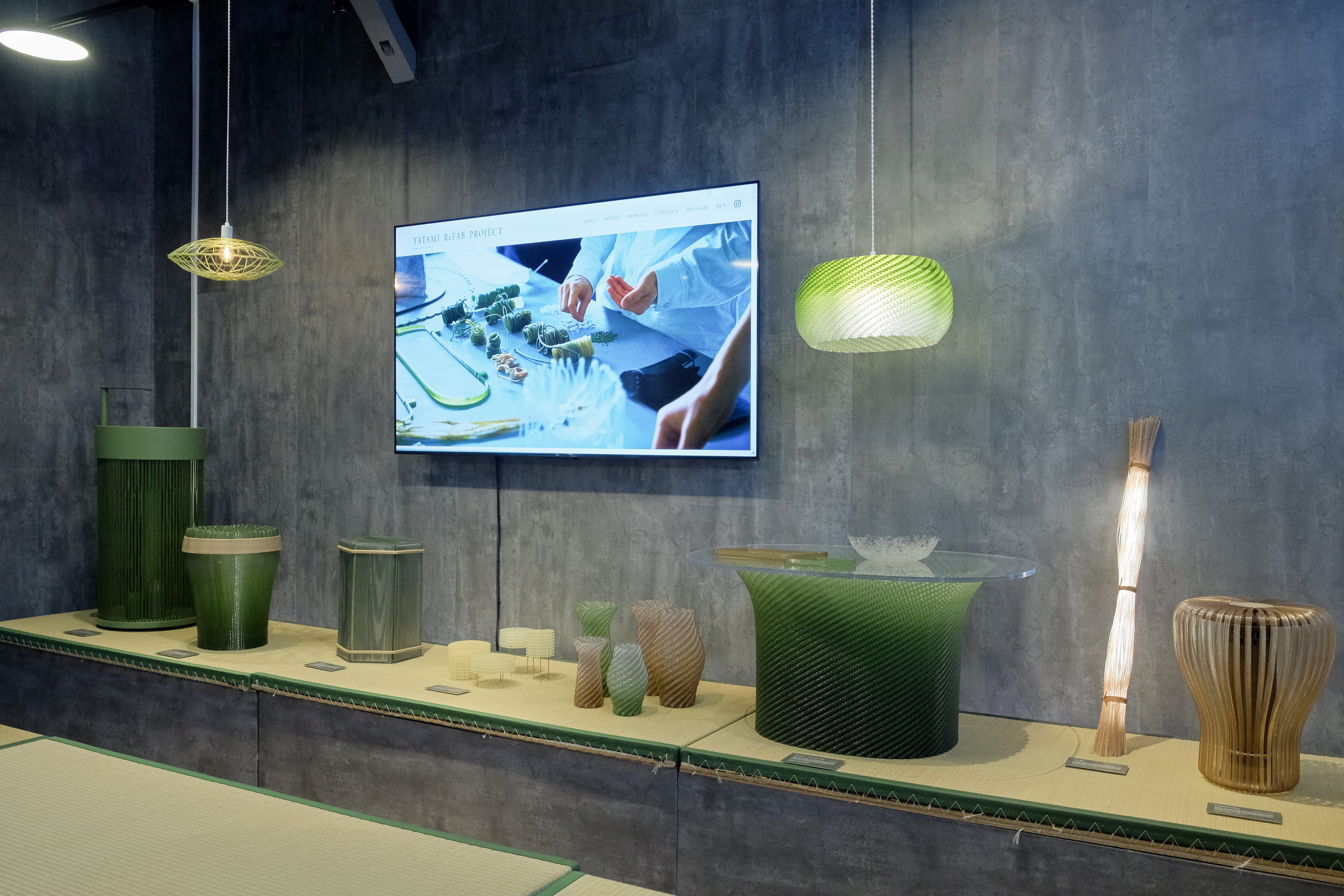 ExtraBoldのショールームに展示しているHONOKAの「TATAMI ReFAB PROJECT作」の品