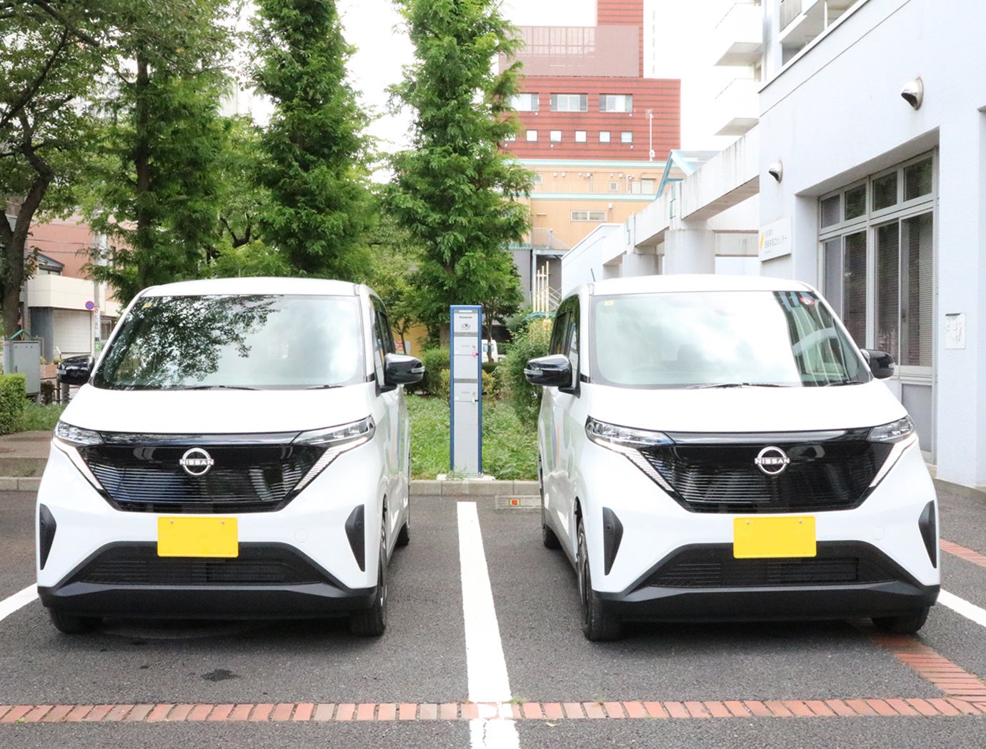 ＥＶ化した社用車と充電設備