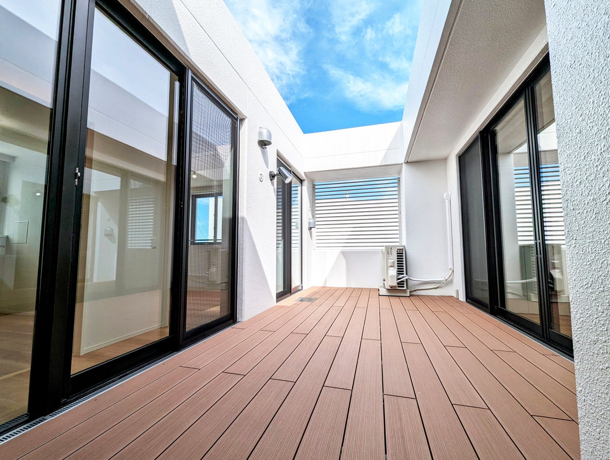 オープンエアーバルコニー(B401号室)