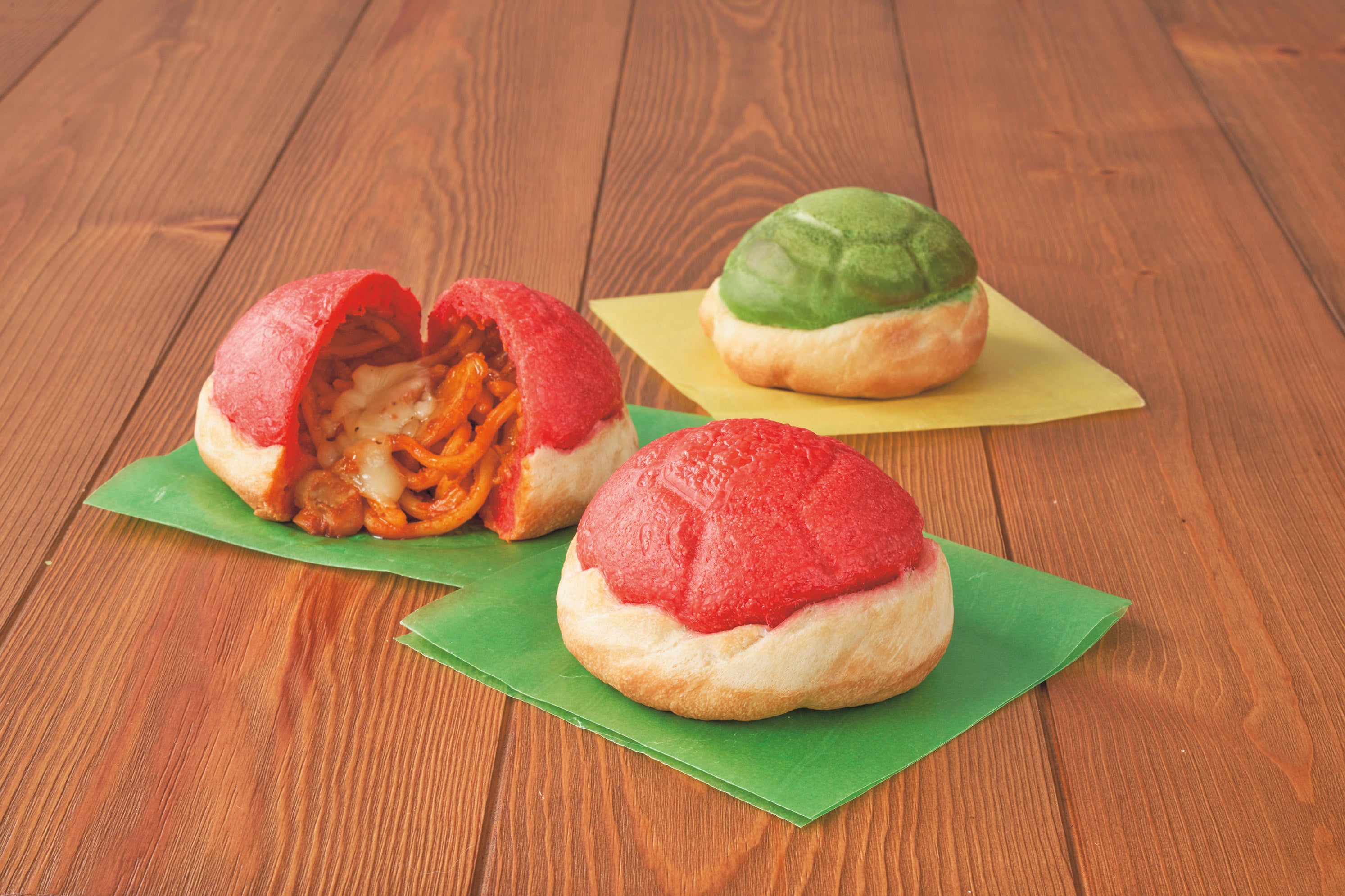 アカこうらのカルツォーネ～ナポリタン＆チーズ～