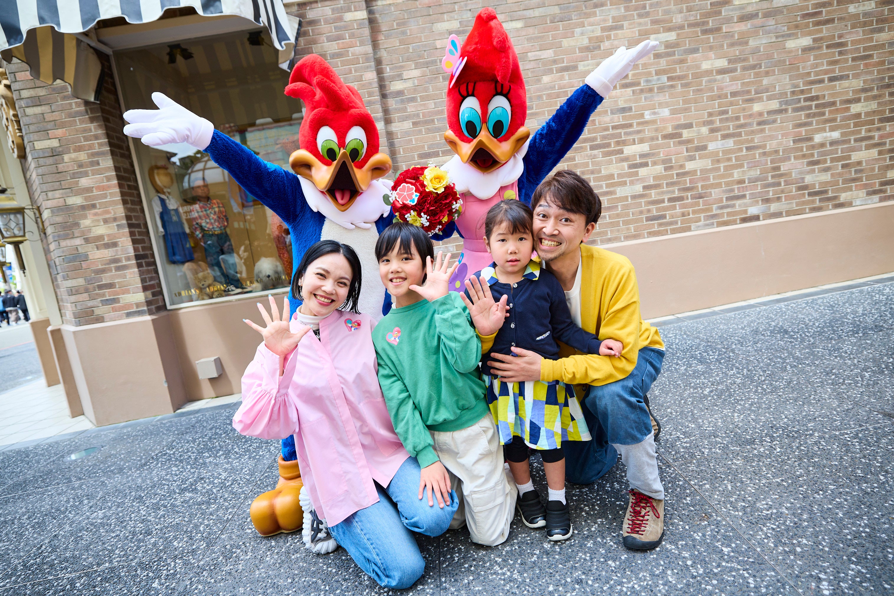 パーク内 「サンクス・ラブ・マンス2024」