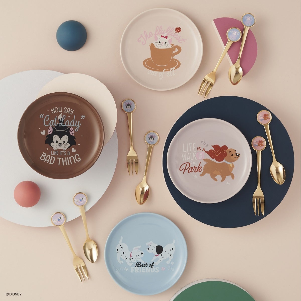 アフタヌーンティー　CATS&DOGS Collection プレート ディズニー・アニメーション映画に登場する“犬と猫”の