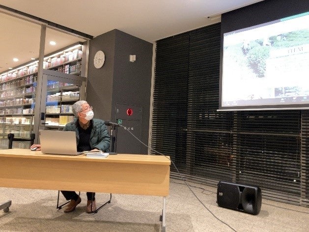 修了課題の発表の様子