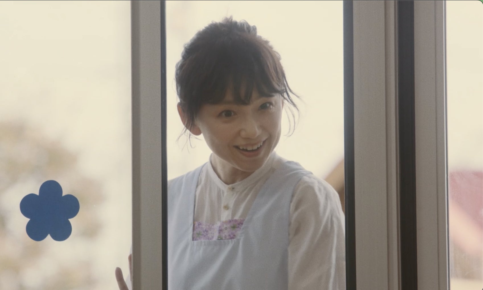 マウスピース矯正 Hanaravi のウェブcmが公開 中小企業からニッポンを元気にプロジェクト 公式アンバサダー 永作博美 さんが幼稚園の先生役に 株式会社dripsのプレスリリース マウスピース矯正 Hanaravi のウェブcmが公開 中小企業からニッポンを元気にプロジェクト 公式アンバサダー 永作博美 さんが幼稚園の先生役に 株式会社dripsのプレスリリース