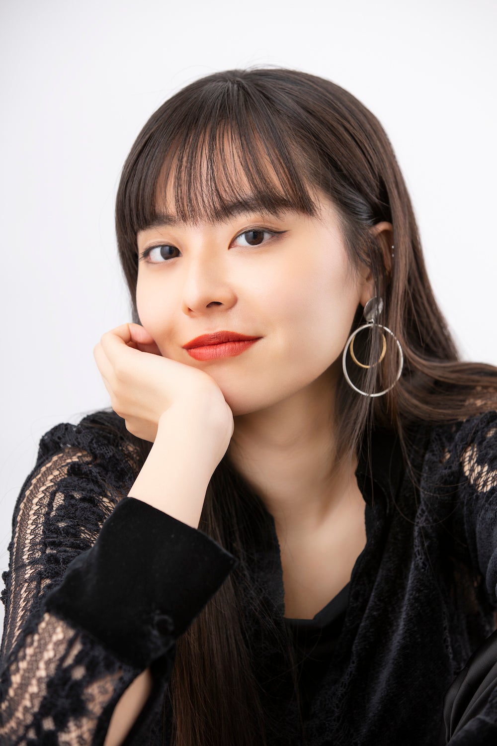 （例）末広ふたえ × 抜け感アンニュイメイク（TWOOL接着タイプを使用）の場合