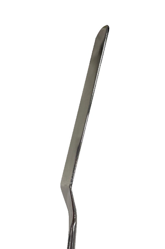 角度付きの持ち手で塗りやすい