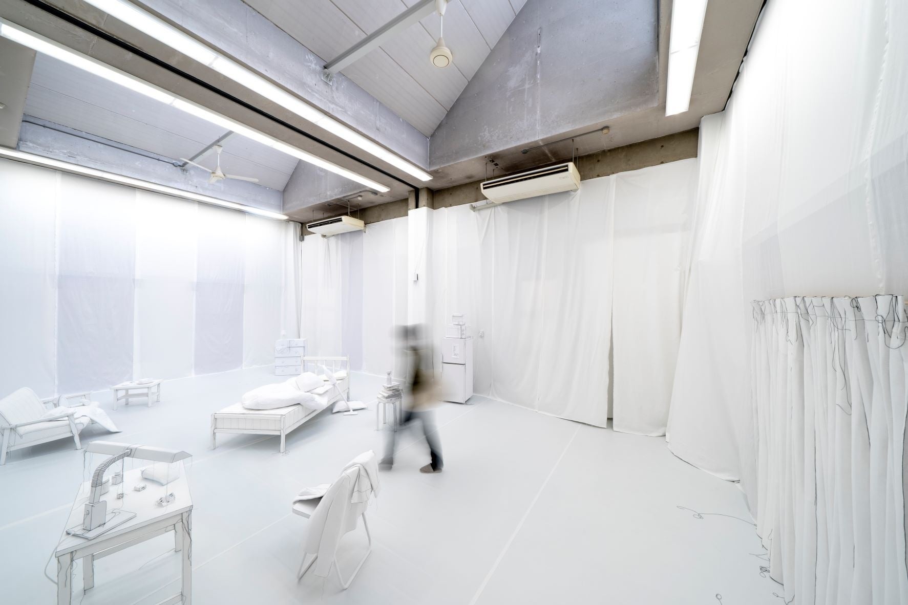 「帰るところ」 2020 ミクストメディア　インスタレーション　撮影：加藤甫