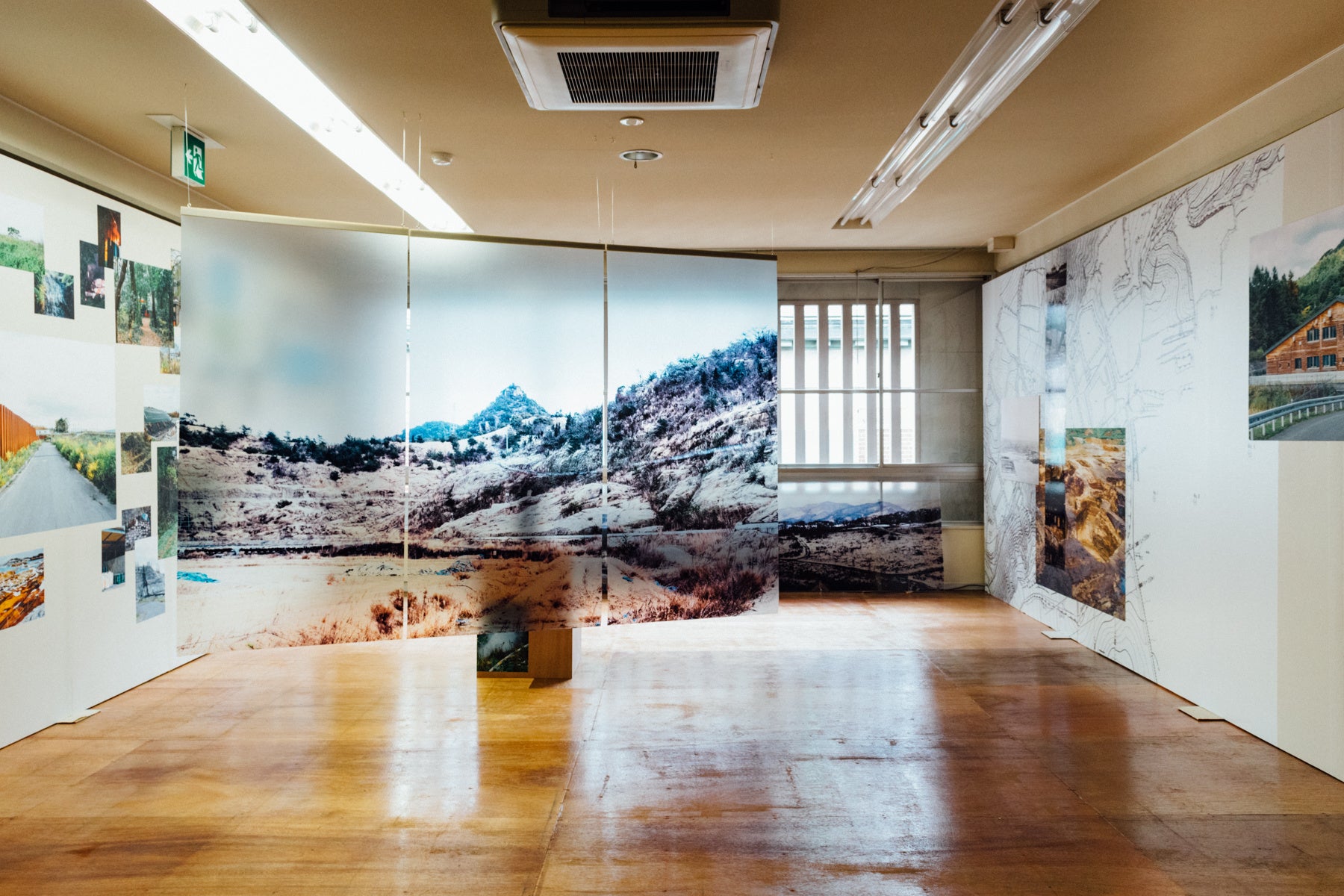 Installation view of Beyond the Mountains in  KYOTOGRAPHIE KG+SELECT  at Shijyo Ryogaemachi Building, Kyoto, 2021