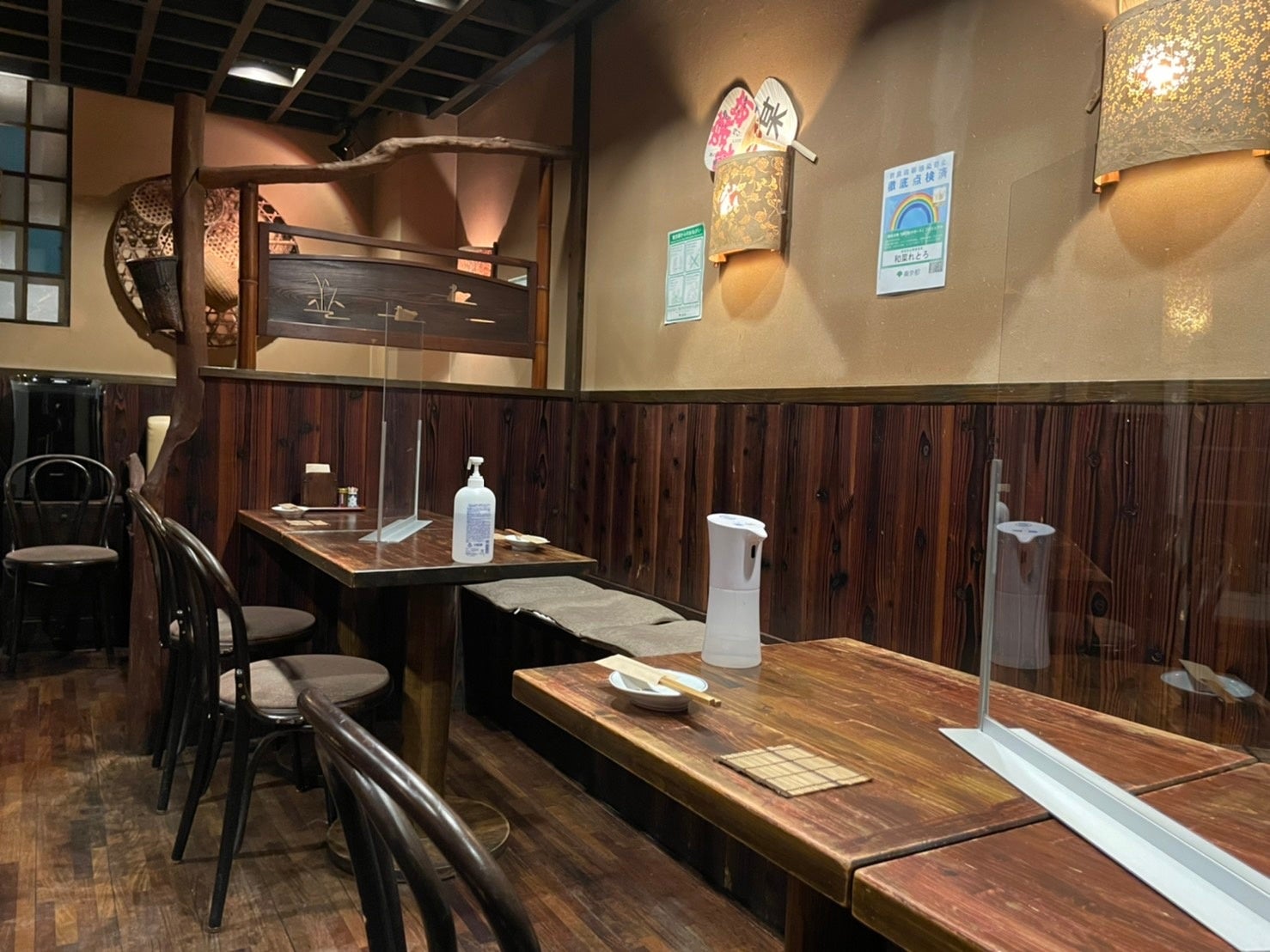 感染対策バッチリの神楽坂通本店和菜れとろ