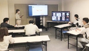 ワークサイトによる現場での調整会議実施風景（清水建設提供）