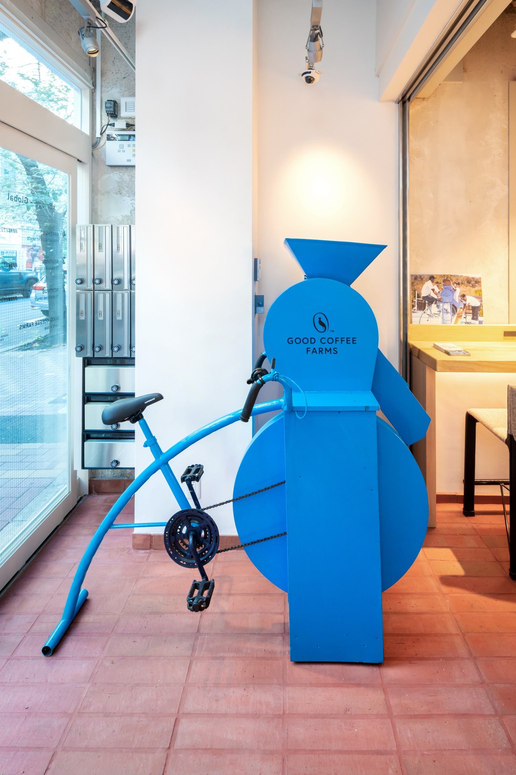 グアテマラで使用していた初代・自転車脱穀機も展示