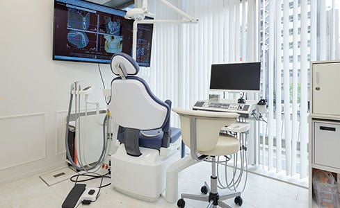 ​最新の治療ユニットで完全個室