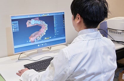 院内に併設している歯科技工所と連携