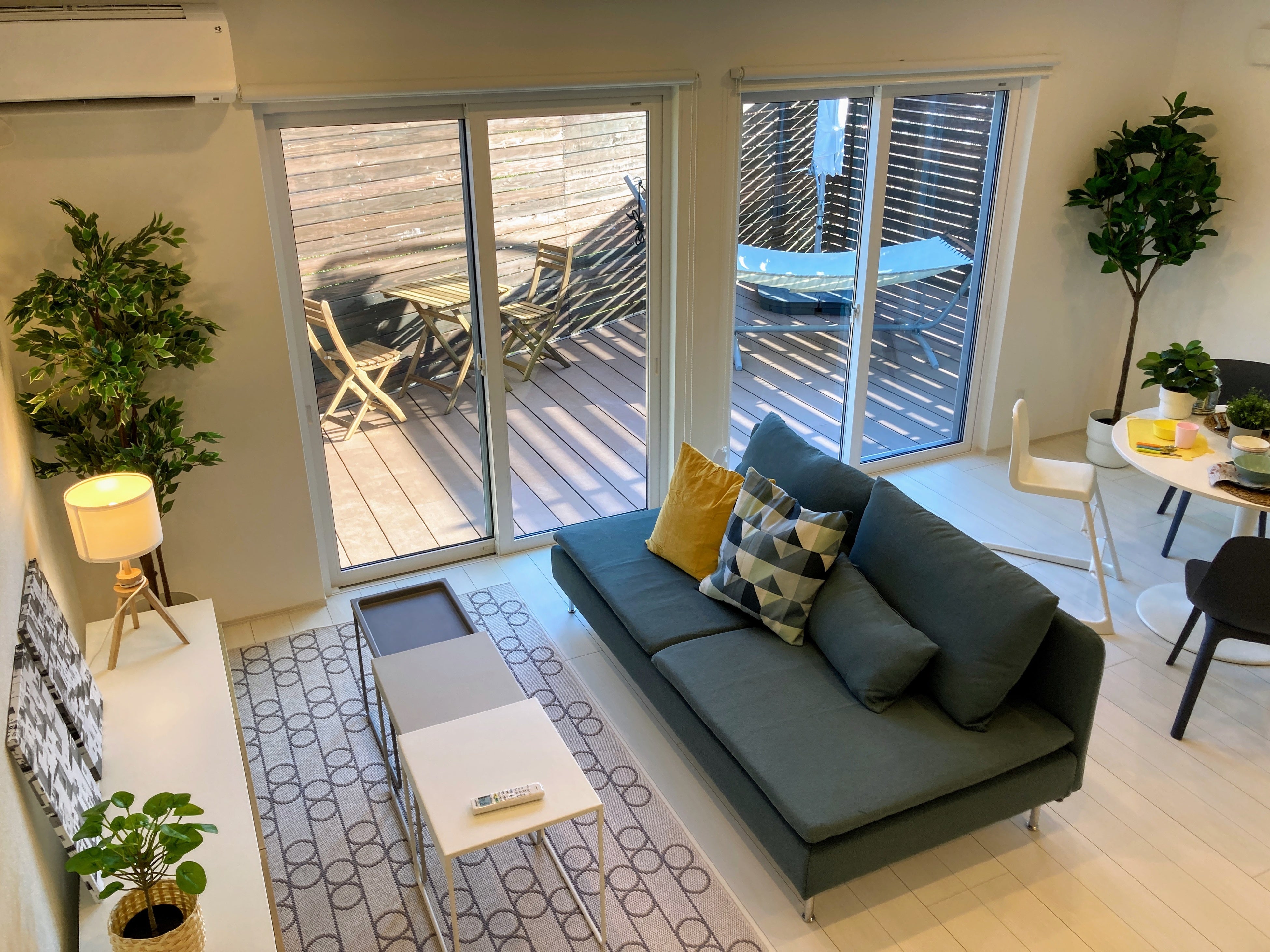 LDKとアウトドアリビングを合わせて36坪の大空間。ウチとソトがゆったりとつながる