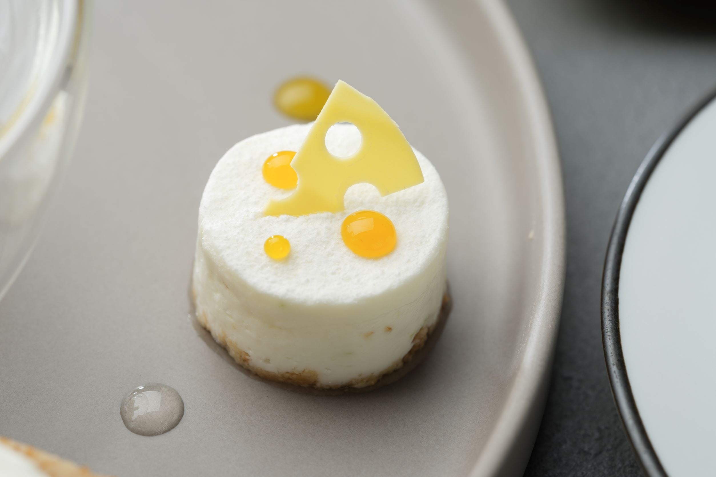 カマンベールレアチーズケーキ