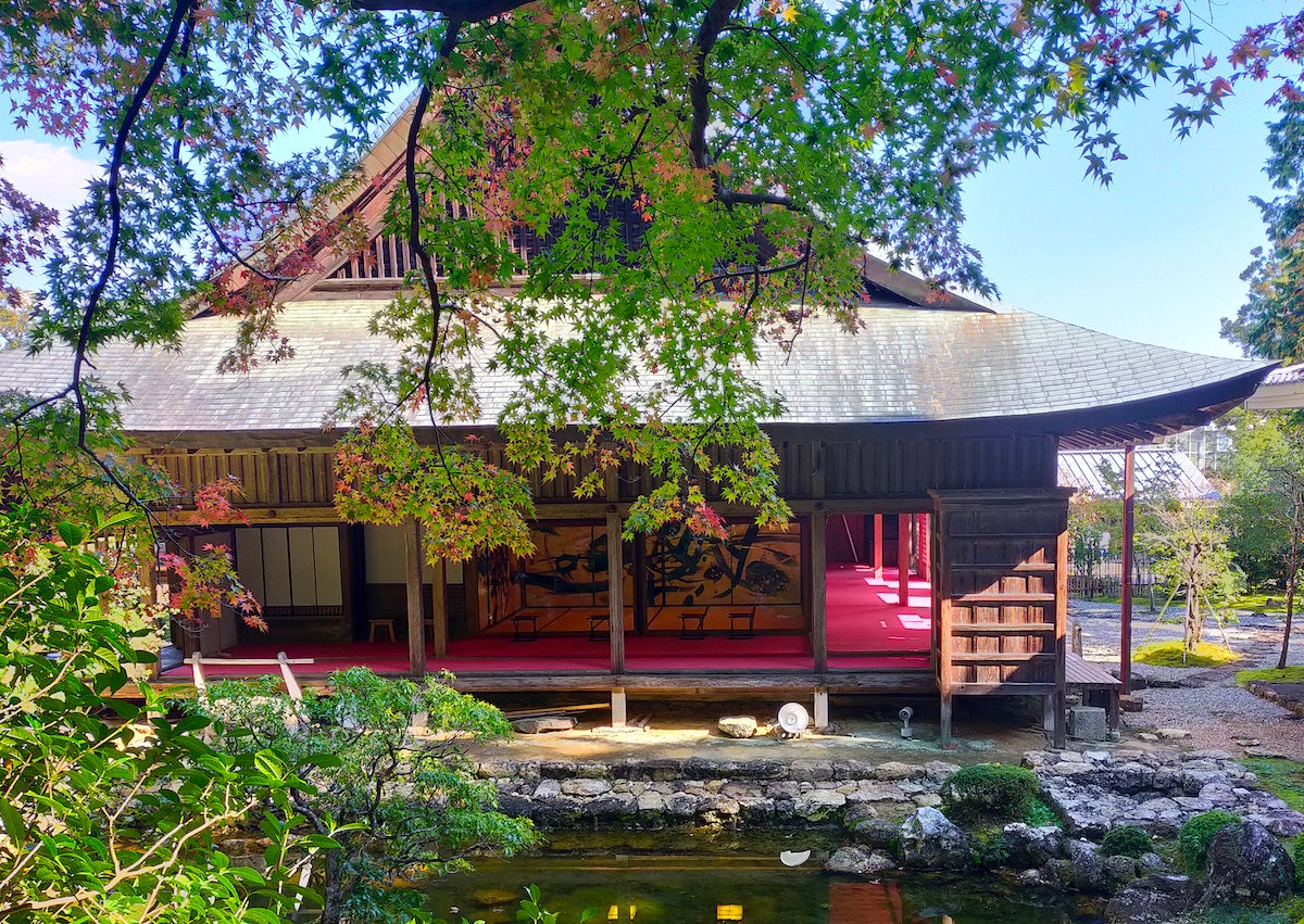 開創1300年を迎える名刹「五台山・竹林寺」にて、ソニフィデアが