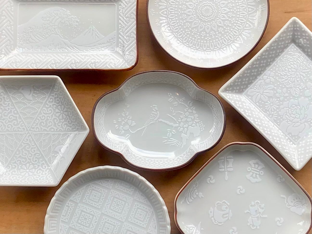 「白い」九谷焼／ビッグサンタ