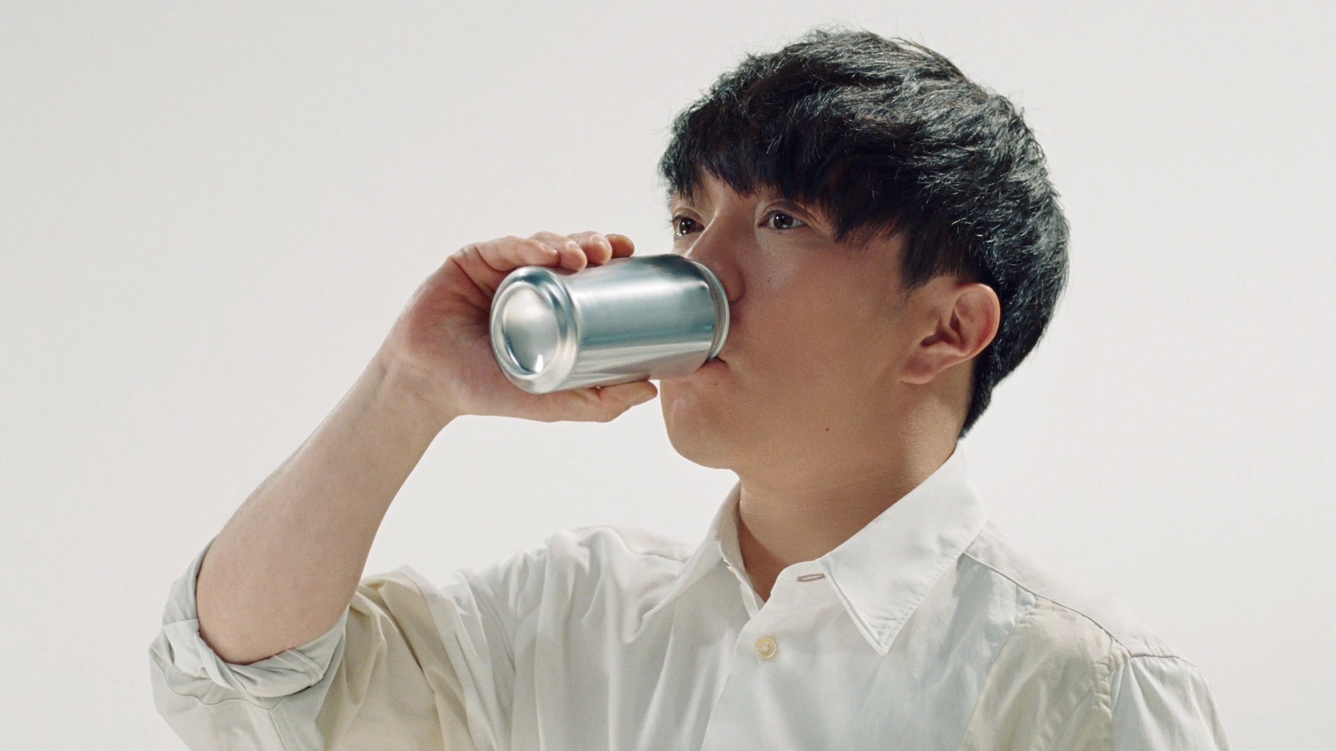 濱田岳さんと高橋メアリージュンさんがおいしさに驚き 新キリンチューハイの新tv Cmが4月26日 火 に全国で公開 キリン ビール株式会社のプレスリリース 濱田岳さんと高橋メアリージュンさんがおいしさに驚き 新キリンチューハイの新tv Cmが4月26日 火 に全国で公開 キリン ビール株式会社のプレスリリース