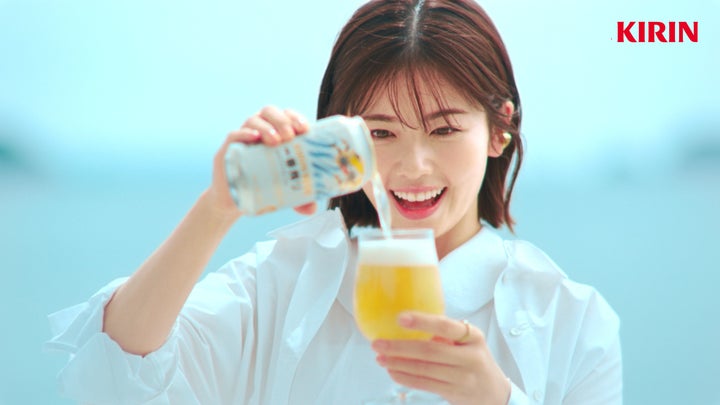 キリン一番搾り® ホワイトビール」新TVCM 小芝風花さん、堤真一さんの キリン一番搾り® ホワイトビール」新TVCM 小芝風花さん、堤真一さんの