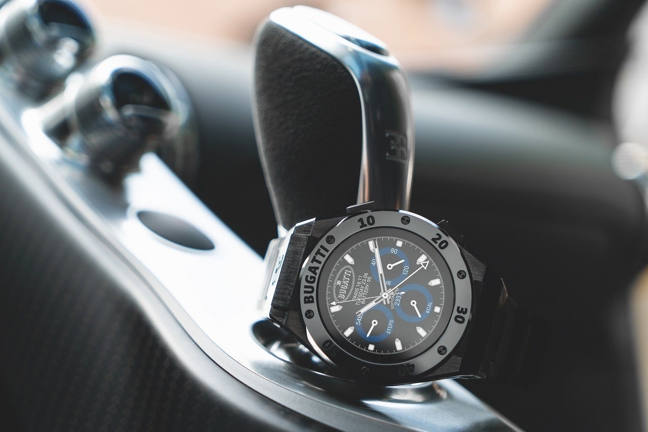 ベゼルを替えると雰囲気も変わる『BUGATTI CERAMIQUE EDITION ONE』