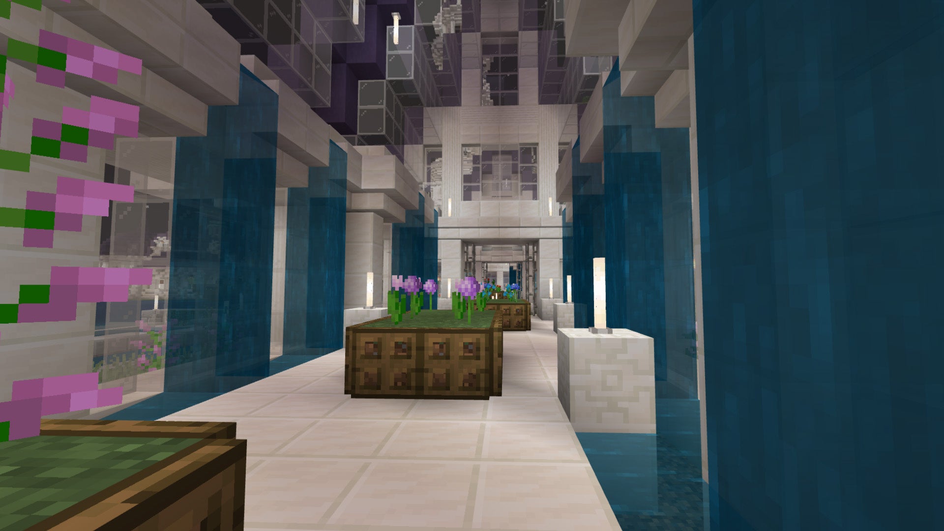 島の植物園も水上都市の雰囲気で統一されています