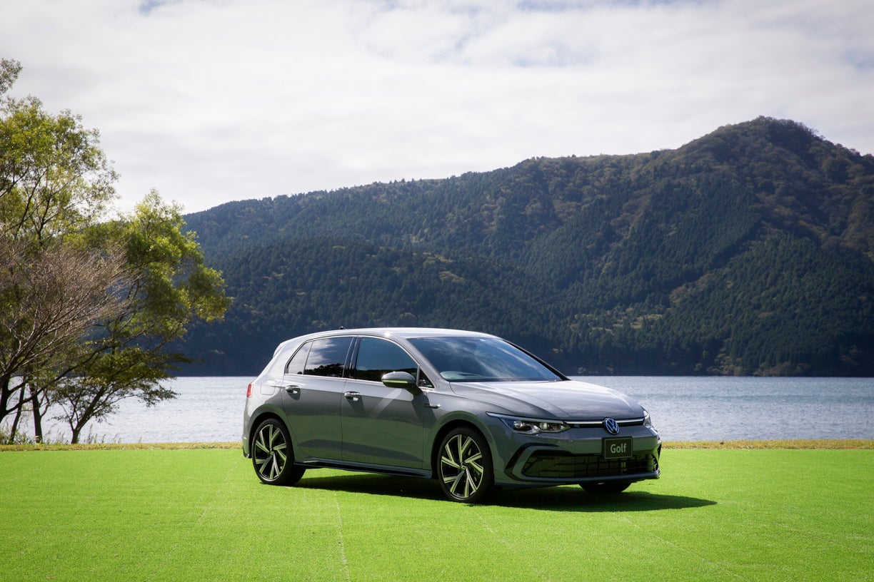 新型「Golf TDI R-Line」（18インチアルミホイール装着車）