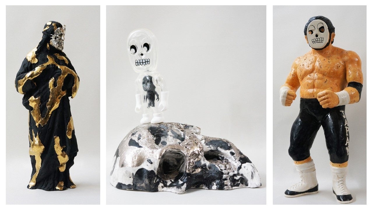 左から、Post Eikon#J.C 350×140×120mm ceramic,silver／ME ver.6　250×260×200mm plaster,bismuth,soft vinyl Toy／GOKUMONKI　620×400
