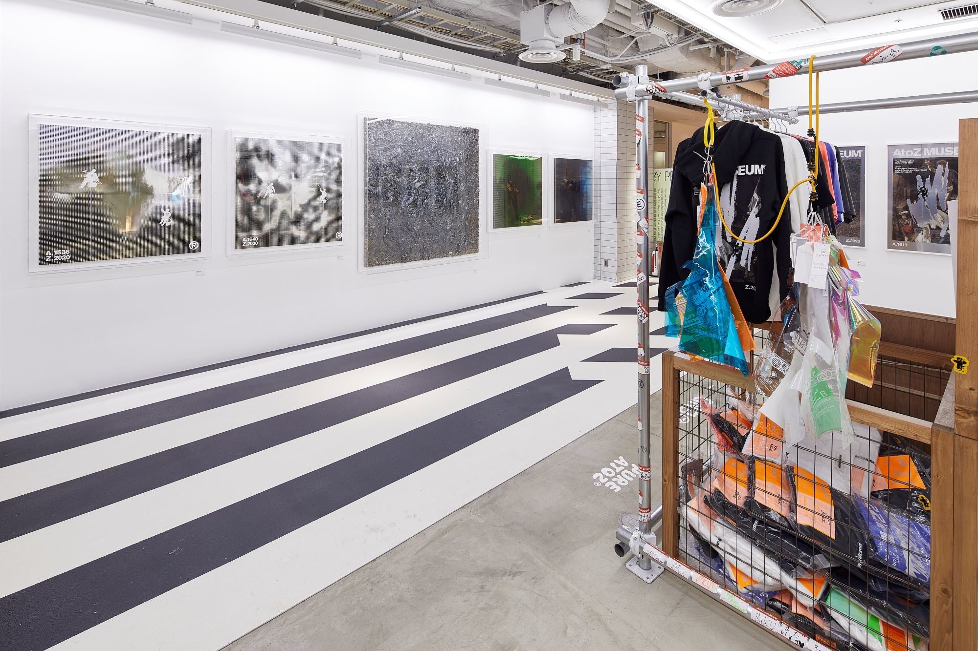 《AtoZ MUSEUM®》（OIL by 美術手帖ギャラリー、2020）展示風景　※参考作品