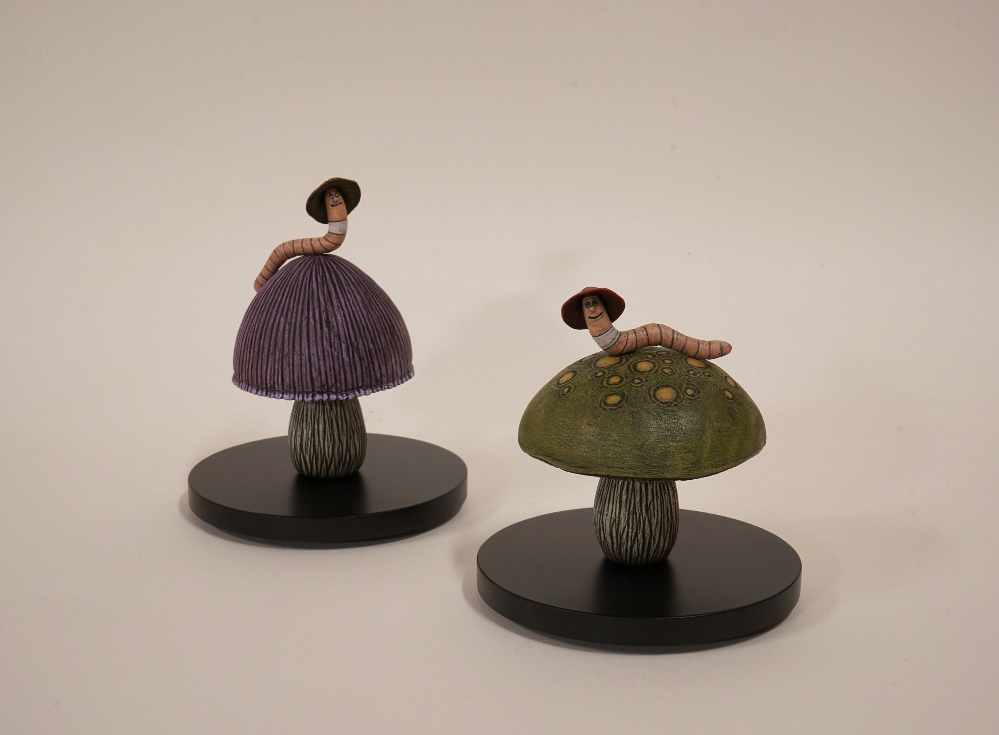 銀座 蔦屋書店】森の小さな生きものの生態を独自の視点で表現する