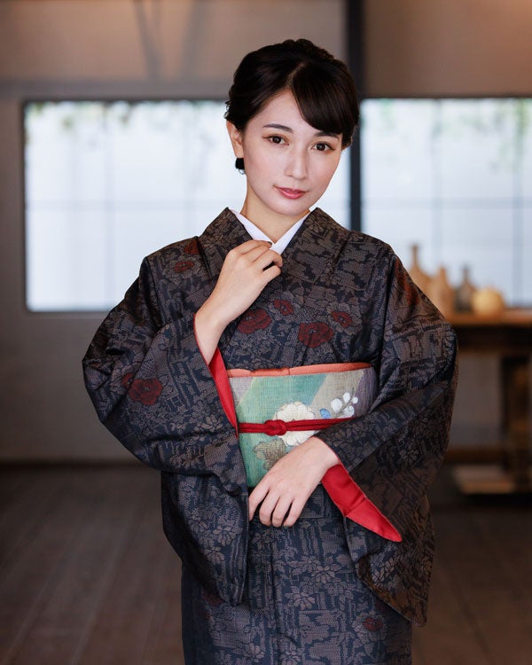 美しい文様は奄美の風景から