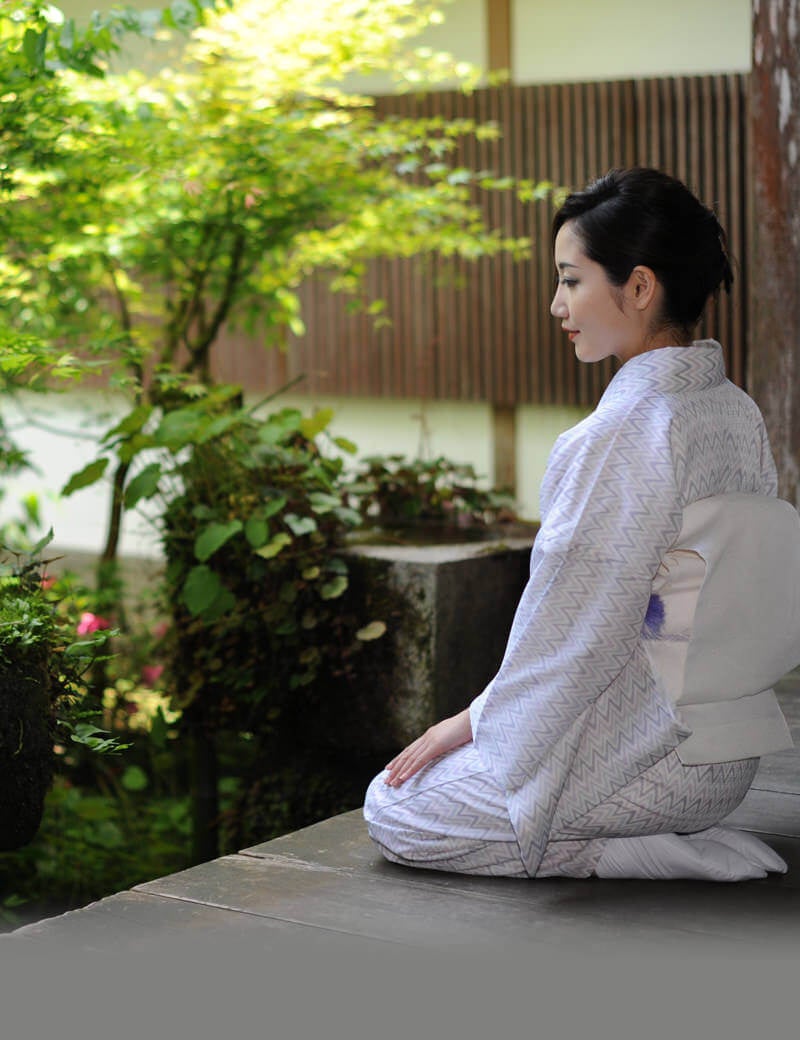 正絹独特の美しさを楽しむ大人のおでかけプラン