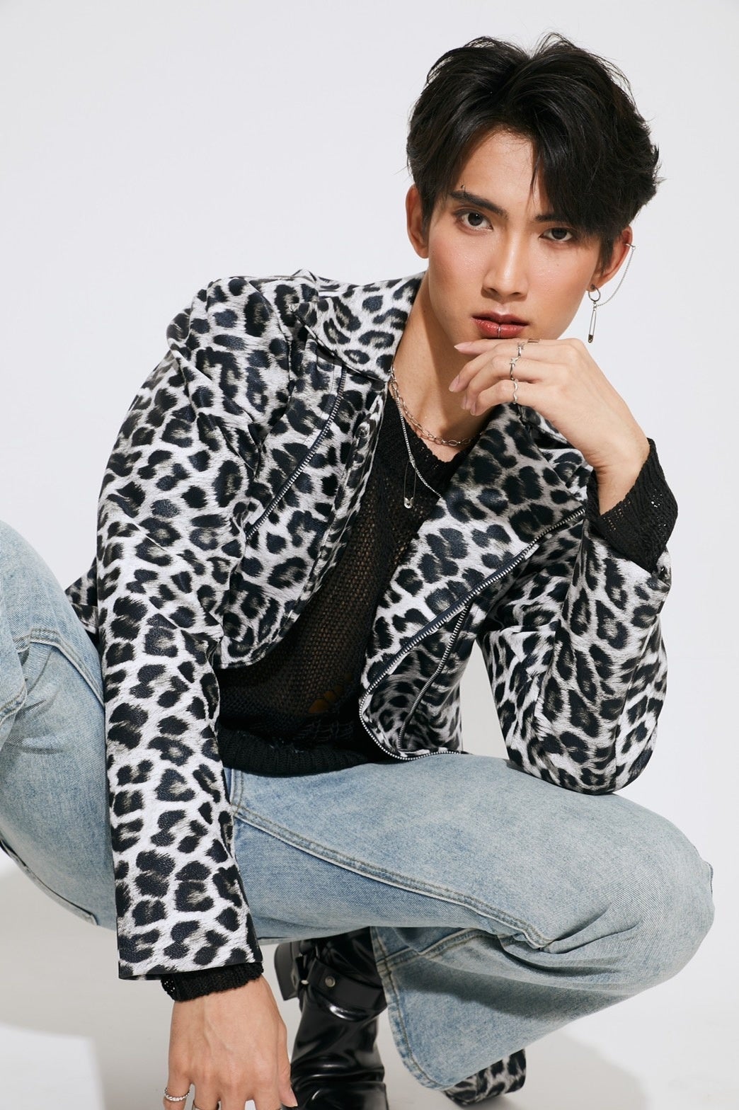 お歳暮 JaFirst 写真集 BOX タイ 俳優 www.us-immigrationvisa.com